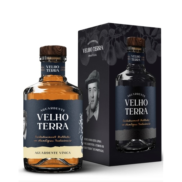 Aguardente Velho Terra Vinica envelhecida